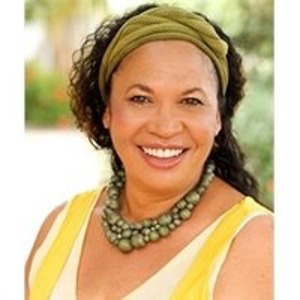  Suzanne Thompson